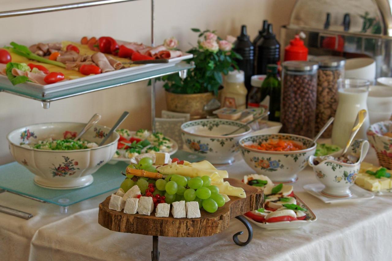 Czapla Stare Sady Bed and Breakfast Mikołajki Buitenkant foto
